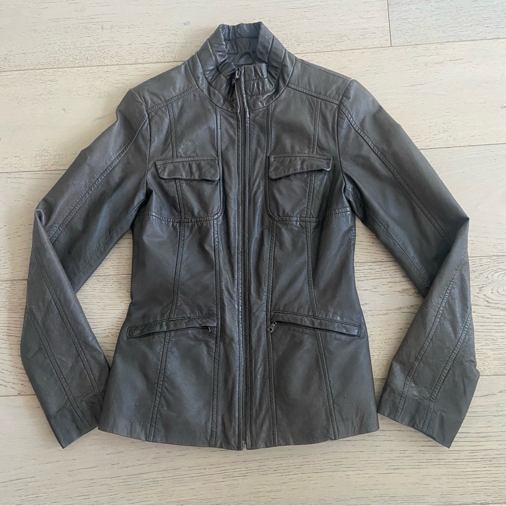 Danier Brown Leather Jacket XS Fitted Mock Neck Tailored EUC - Picture 3 of 9